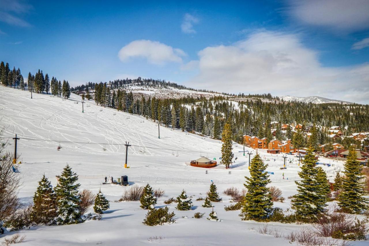 Tasteful Truckee Cabin Villa Exterior photo